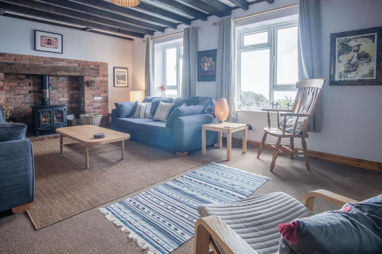 Windy Walls - 3 Bedroom -