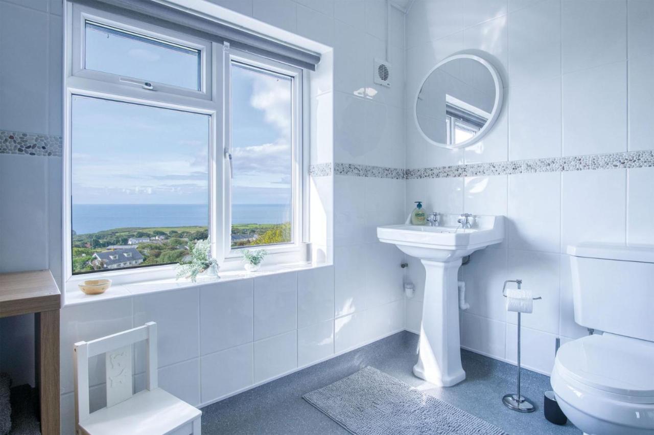 Windy Walls - 3 Bedroom -