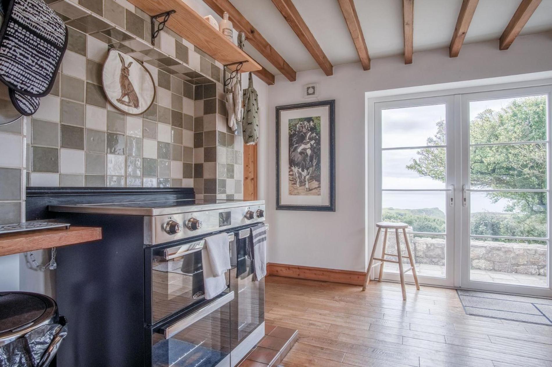 Windy Walls - 3 Bedroom -